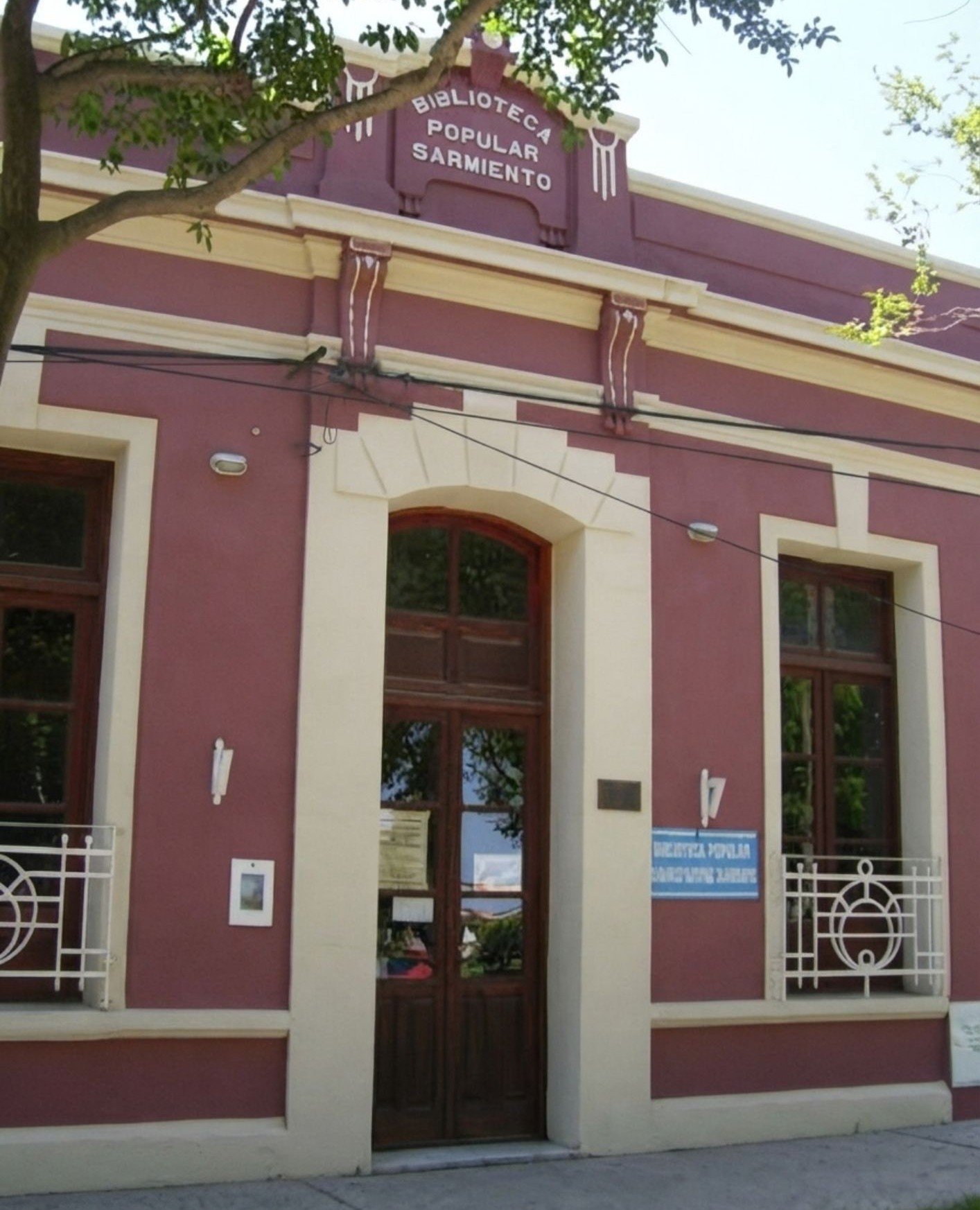 Biblioteca Popular Domingo Faustino Sarmiento